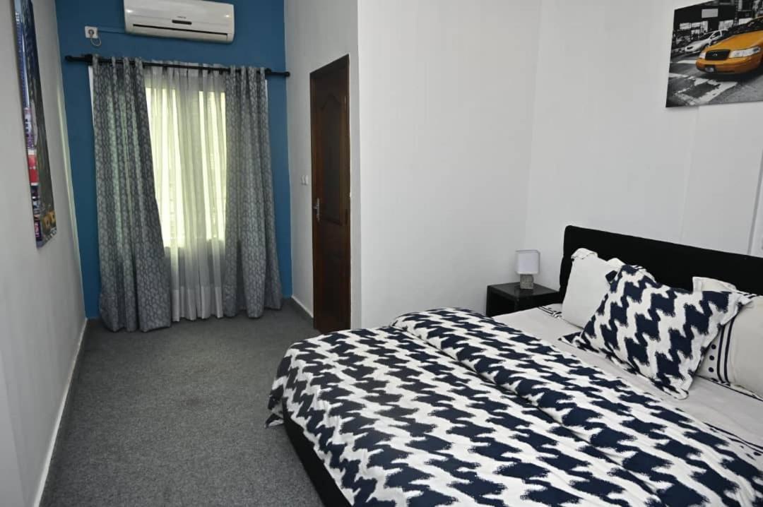 Appartement Cosy Gold Bonapriso Douala Bagian luar foto